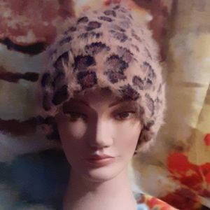 SO LEOPARD KNIT HAT